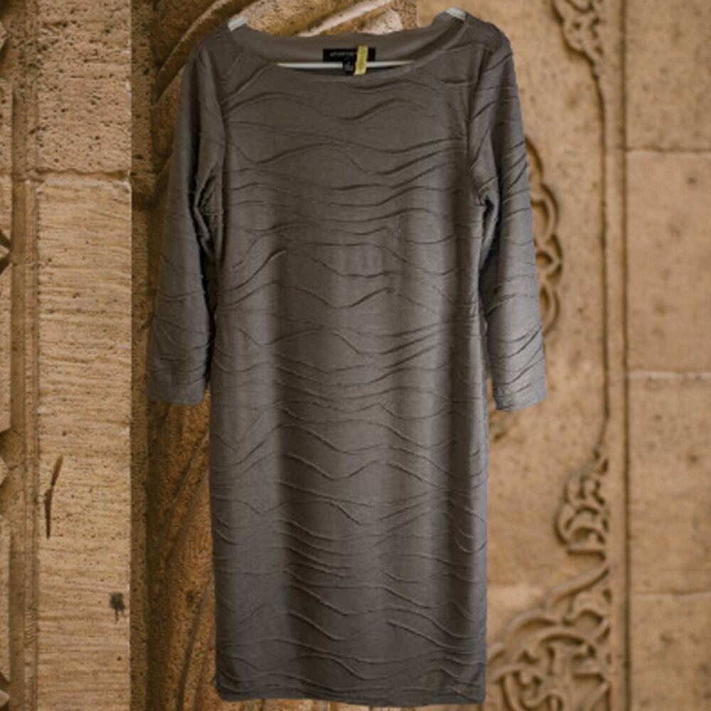 Sharagano 8 1/2 sleeve beige lined polyester blend stretch woman's dress. Office